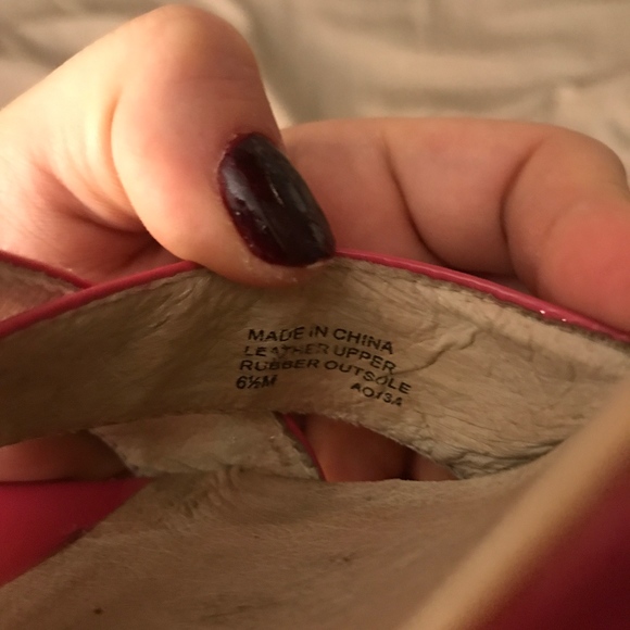 MICHAEL KORS "KAMI" Criss Cross Sandals, Pink, 6.5 - Picture 6 of 6